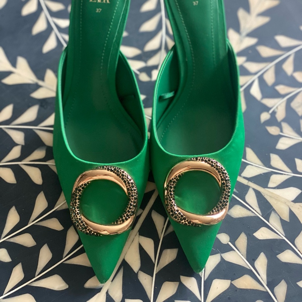 Zara green mules pointy toe heels